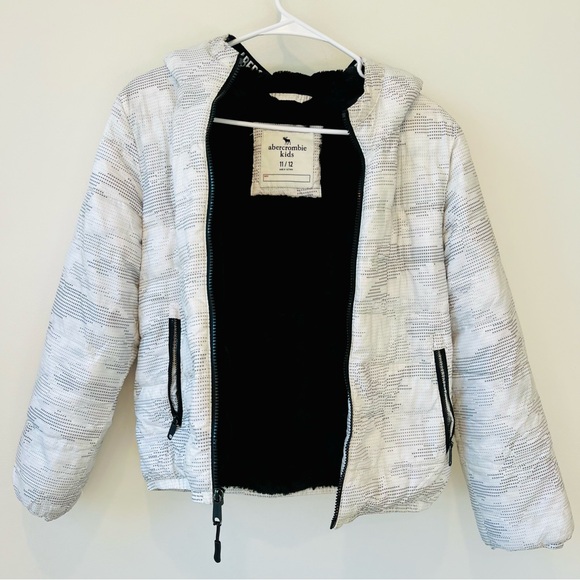 Abercrombie Kids Full Zip Hooded Puffer Snow Jacket Unisex Size 11-12 White Gray - Picture 6 of 6